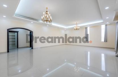 Villa - 5 Bedrooms - 6 Bathrooms for sale in Umm Al Sheif Villas - Umm Al Sheif - Dubai