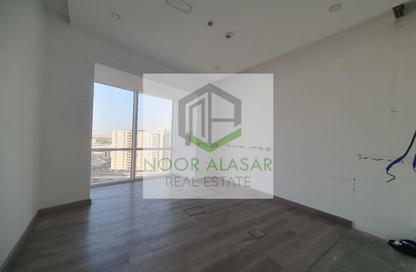 Office Space - Studio - 2 Bathrooms for rent in Park Place Tower - Sheikh Zayed Road - Dubai