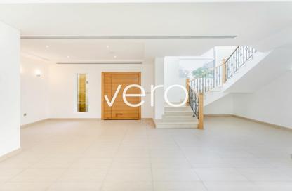 Villa - 4 - 5 for rent in Legacy Nova Villas - District 9 - Jumeirah Park - Dubai