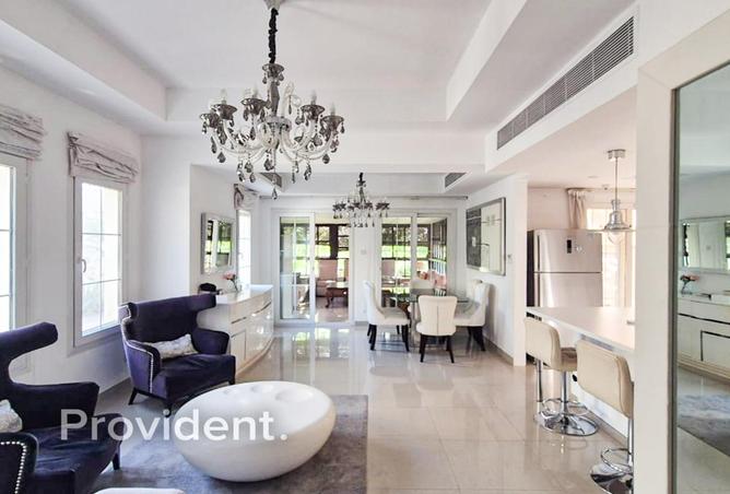 83652585 - Property Image 2