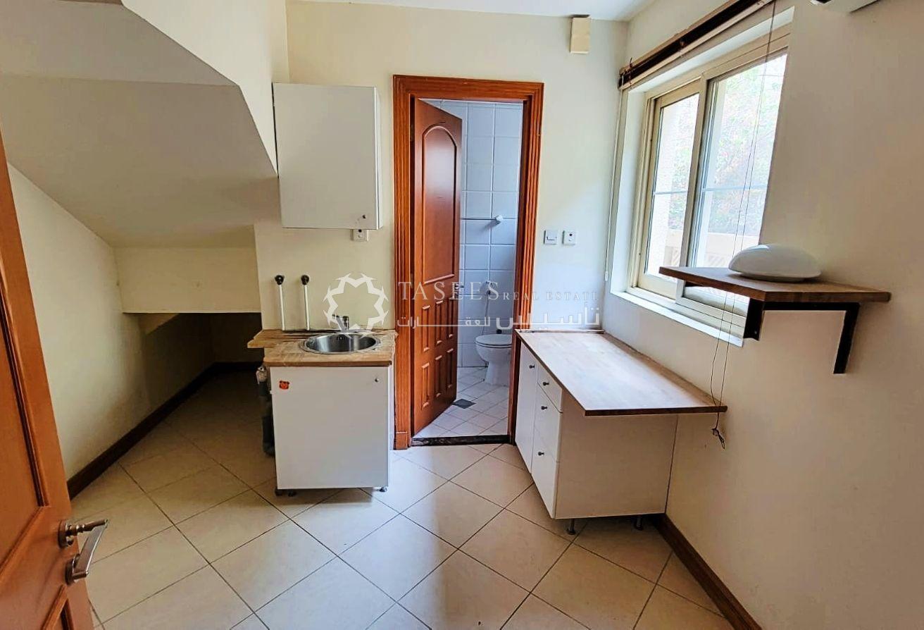 4-Bedroom Villa for Rent | Golden Villas | Al Wasl photo 7