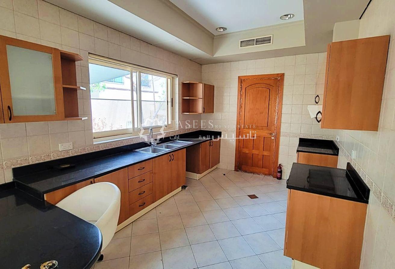 4-Bedroom Villa for Rent | Golden Villas | Al Wasl photo 12