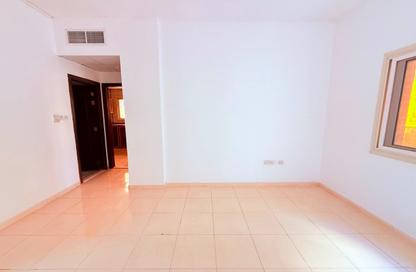 Apartment - 1 - 1 for rent in Fire Station Road - Muwaileh - Sharjah