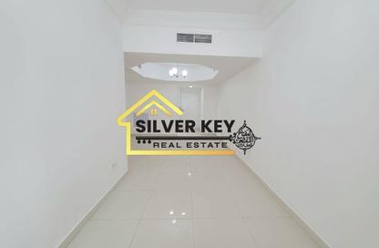 Apartment - 1 - 1 for rent in Al Khan Corniche - Al Khan - Sharjah