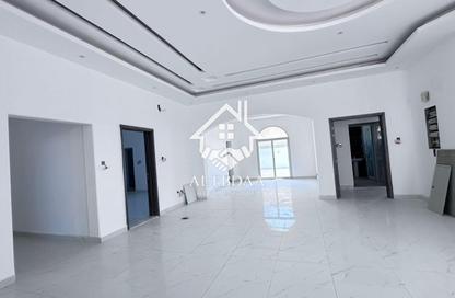 Villa - 5 Bedrooms - 7 Bathrooms for sale in Seih Al Ghubb - Ras Al Khaimah Villa - 5 Bedrooms - 7 Bathrooms for sale in Seih Al Ghubb - Ras Al Khaimah