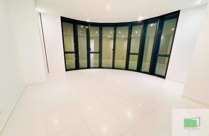 Apartment - 2 Bedrooms - 3 Bathrooms for rent in Burj Mohammed Bin Rashid at WTC - Corniche Road - Abu Dhabi