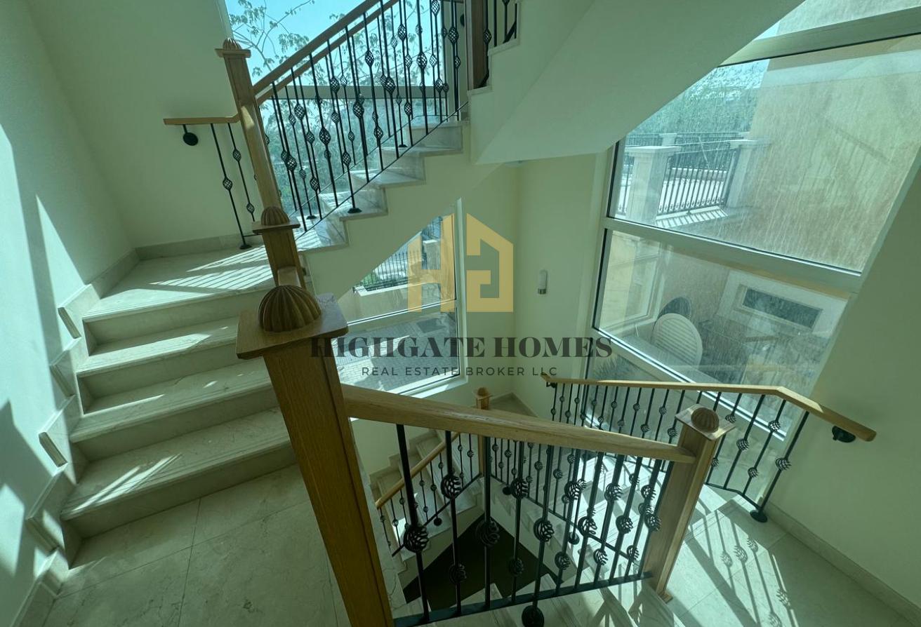 Vacant Villa| Pristine Condition|Landscaped Garden photo 10