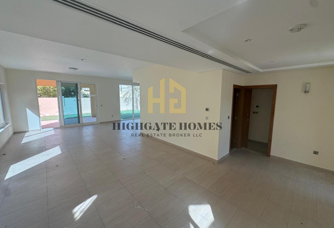 Vacant Villa| Pristine Condition|Landscaped Garden photo 19