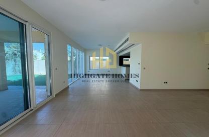 Villa - 4 - 4 for rent in Legacy Nova Villas - District 9 - Jumeirah Park - Dubai Villa - 4 - 4 for rent in Legacy Nova Villas - District 9 - Jumeirah Park - Dubai
