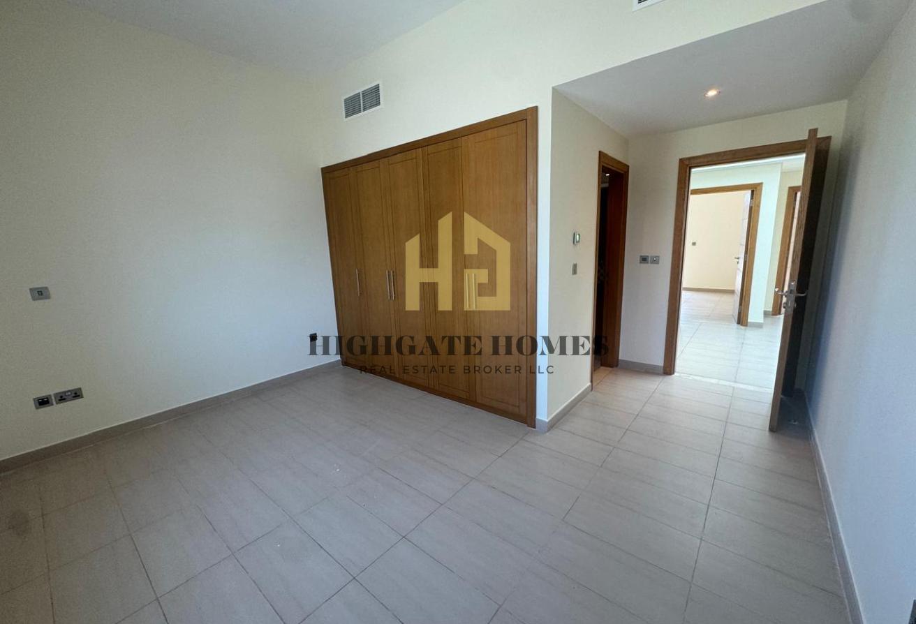 Vacant Villa| Pristine Condition|Landscaped Garden photo 13