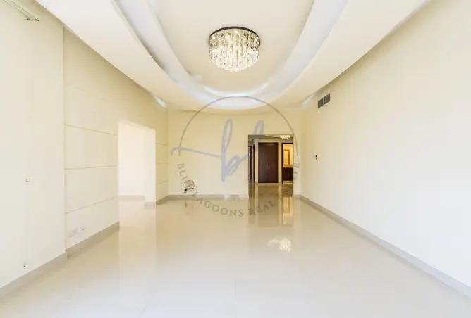 146010352 - Property Image 3
