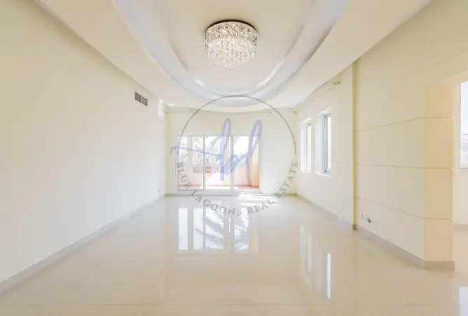 146010352 - Property Image 2