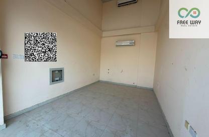 Shop - Studio for rent in Al Jurf 3 - Al Jurf - Ajman Downtown - Ajman