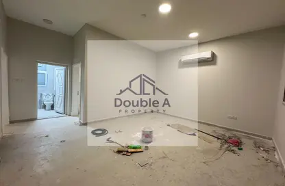 شقة - 2 غرف نوم - 2 حمامات للايجار في مدينة الرياض - أبوظبي