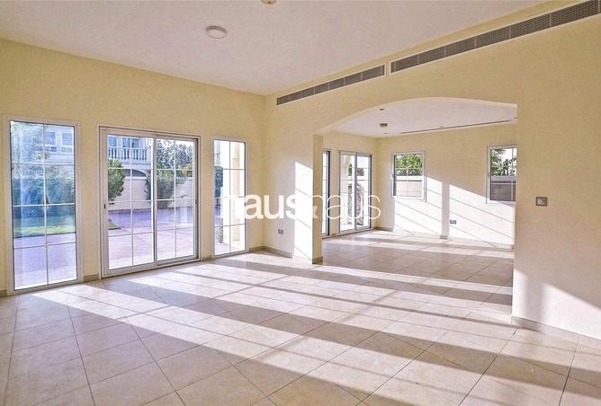 65167028 - Property Image 2