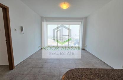 Apartment - 1 Bedroom - 2 Bathrooms for rent in UP Tower - Sheikh Zayed Road - Dubai