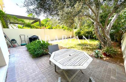 Villa - 2 Bedrooms - 3 Bathrooms for rent in Springs 3 - The Springs - Dubai Villa - 2 Bedrooms - 3 Bathrooms for rent in Springs 3 - The Springs - Dubai