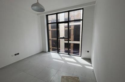 Apartment - 1 Bedroom - 2 Bathrooms for rent in Muweileh Community - Muwaileh Commercial - Sharjah Apartment - 1 Bedroom - 2 Bathrooms for rent in Muweileh Community - Muwaileh Commercial - Sharjah