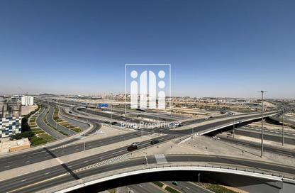 Apartment - 1 Bedroom - 2 Bathrooms for rent in Al Raha Beach - Abu Dhabi