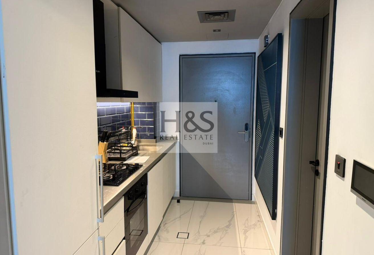 Furnished Studio | Downtown View | MAG 318 photo 5