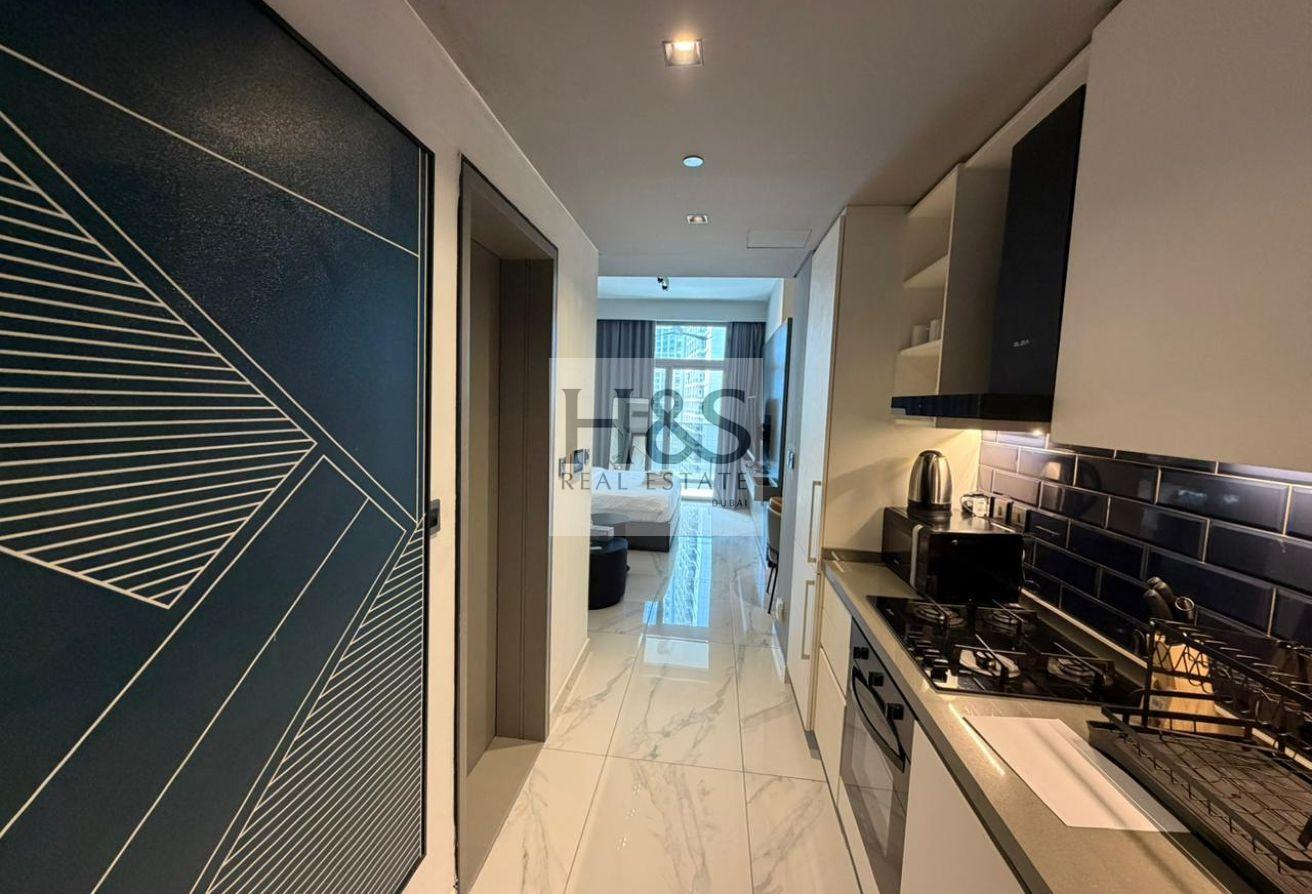 Furnished Studio | Downtown View | MAG 318 photo 3