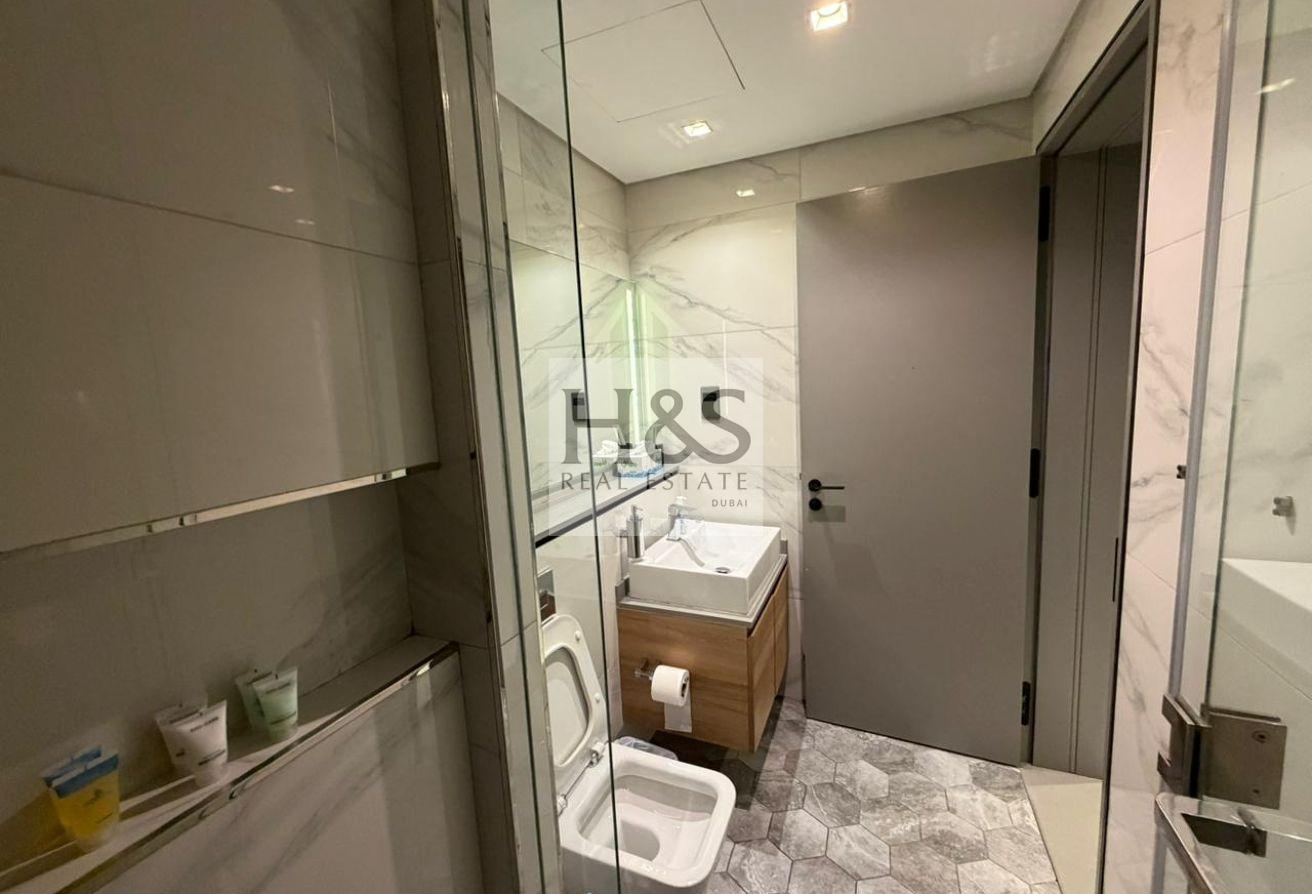 Furnished Studio | Downtown View | MAG 318 photo 11