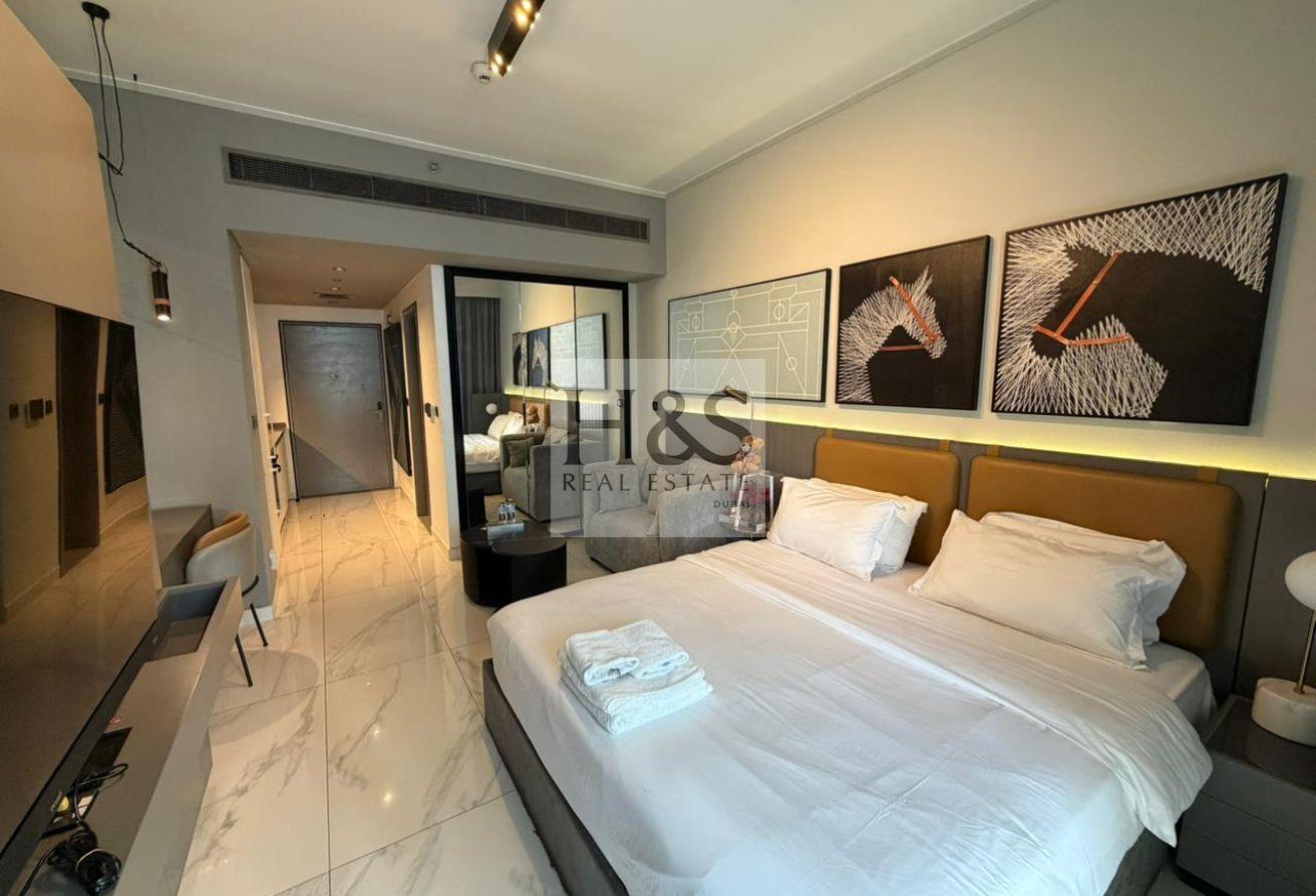 Furnished Studio | Downtown View | MAG 318 photo 4