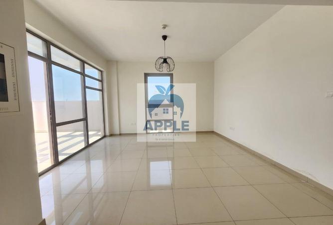 136081021 - Property Image 2