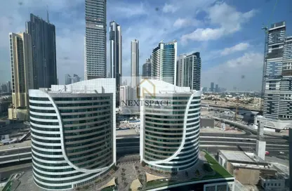 مكتب - استوديو للايجار في B2B  برج - الخليج التجاري - دبي