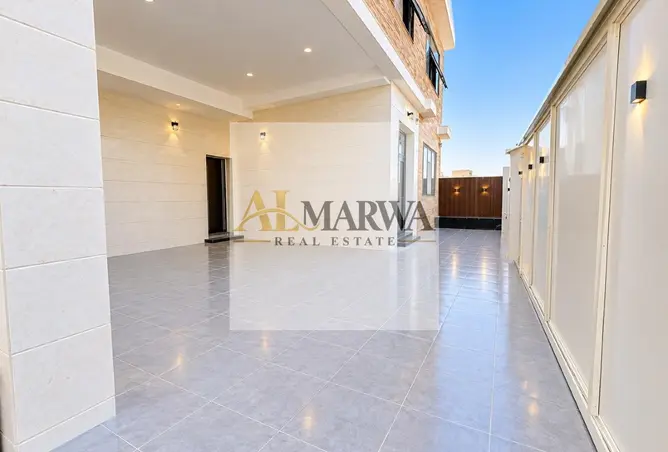 155572382 - Property Image 3