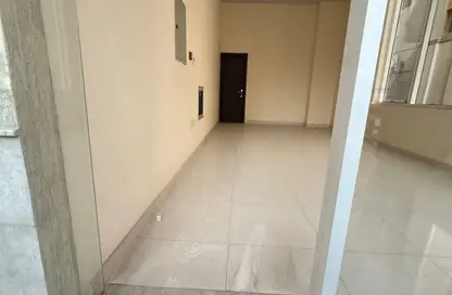 متجر - استوديو - 1 حمام للايجار في القليعة - الشرق - الشارقة