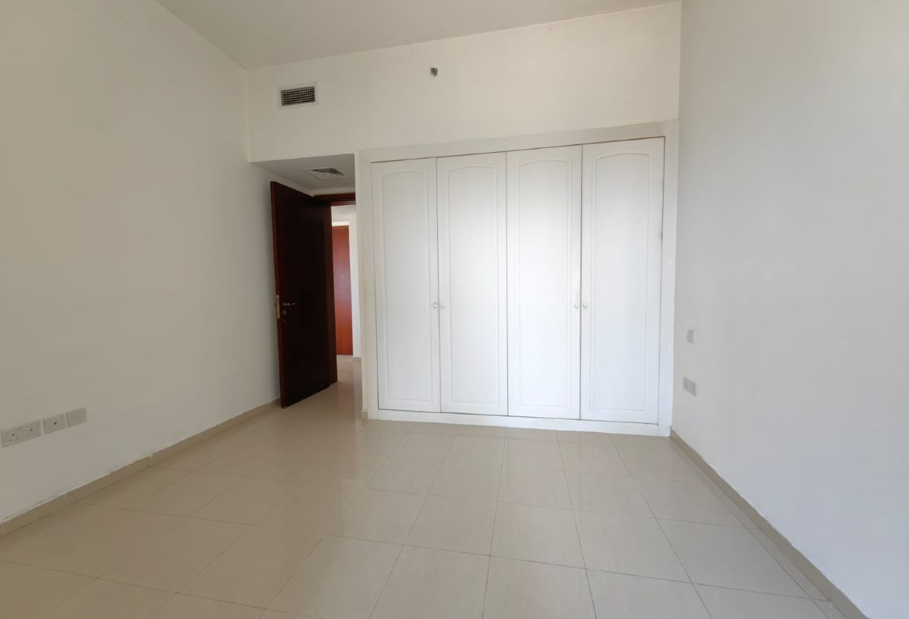 Stunning Sea View | 1BR | Al Hamra Village