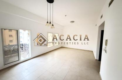 Apartment - 1 Bedroom - 2 Bathrooms for rent in Al Thamam 32 - Al Thamam - Remraam - Dubai Apartment - 1 Bedroom - 2 Bathrooms for rent in Al Thamam 32 - Al Thamam - Remraam - Dubai