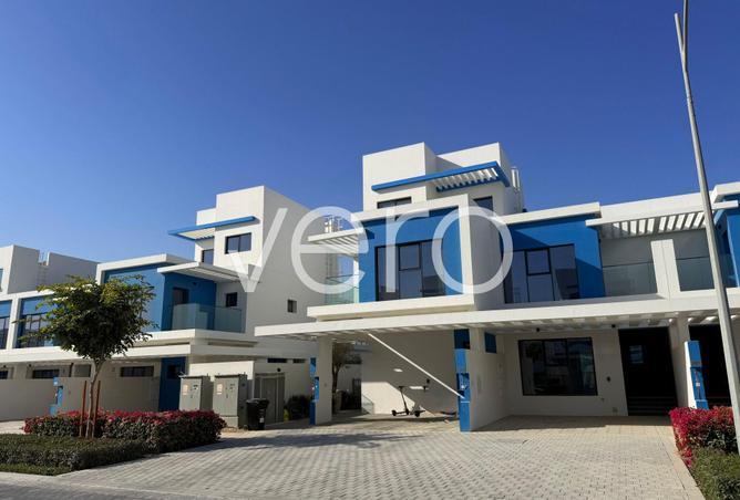 54927956 - Property Main Image