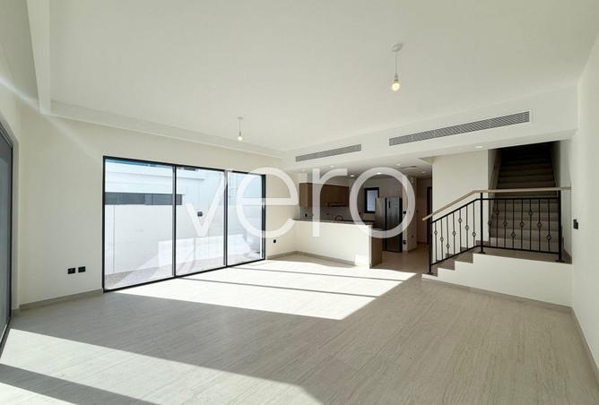 54927956 - Property Image 2