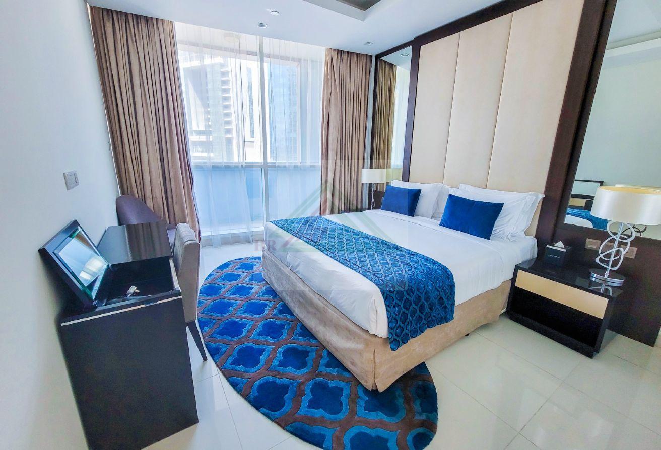 Elegant 2 BR Apartment in Damac Distinction photo 3