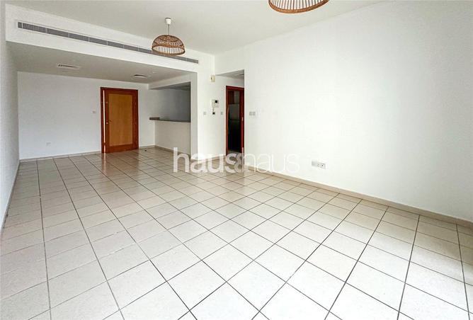 71122466 - Property Image 2