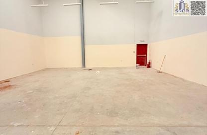 Warehouse - Studio - 1 Bathroom for rent in Umm Al Thuoob - Umm Al Quwain