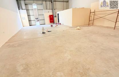 Warehouse - Studio - 1 Bathroom for rent in Umm Al Thuoob - Umm Al Quwain