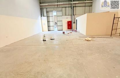 Warehouse - Studio - 1 Bathroom for rent in Umm Al Thuoob - Umm Al Quwain