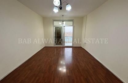 Apartment - 1 - 2 for rent in University View Block B - University View - Dubai Silicon Oasis - Dubai