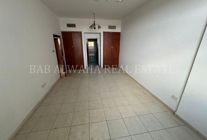 Elegant & Spacious 1Bedroom Apt Bright Interiors. photo 2