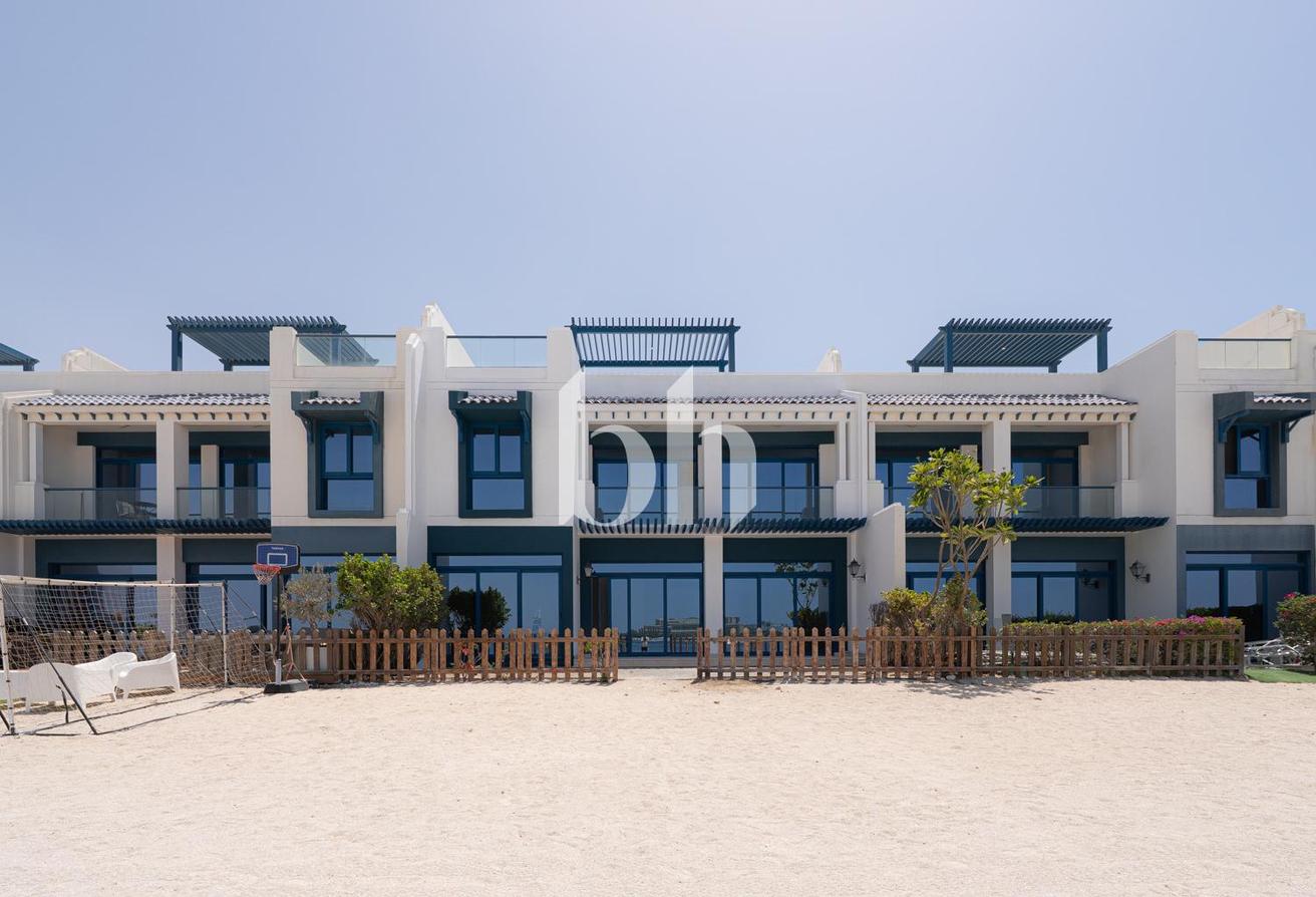 VacantI 5 BR Villa | Burj Al Arab View| Beachfront photo 15