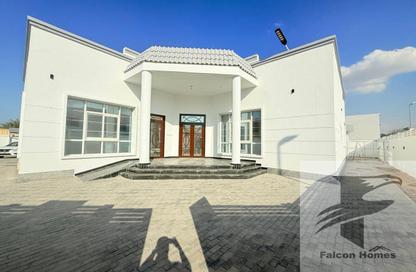 Villa - 3 Bedrooms - 5 Bathrooms for rent in Al Warqa'a 2 Villas - Al Warqa'a 2 - Al Warqa'a - Dubai