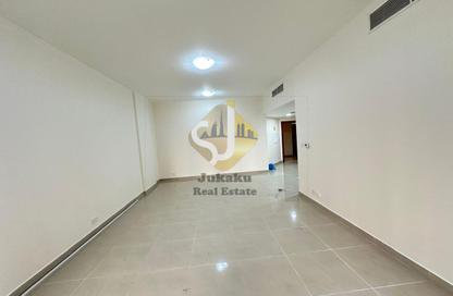 Apartment - 4 - 5 for rent in Golden Sands 9 - Al Mankhool - Bur Dubai - Dubai