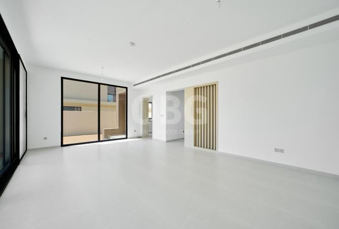 4-bed villa in Jebel Ali Village Villas — photo 4