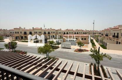 Townhouse - 3 - 4 for rent in Bloom Living - Zayed City (Khalifa City C) - Khalifa City - Abu Dhabi