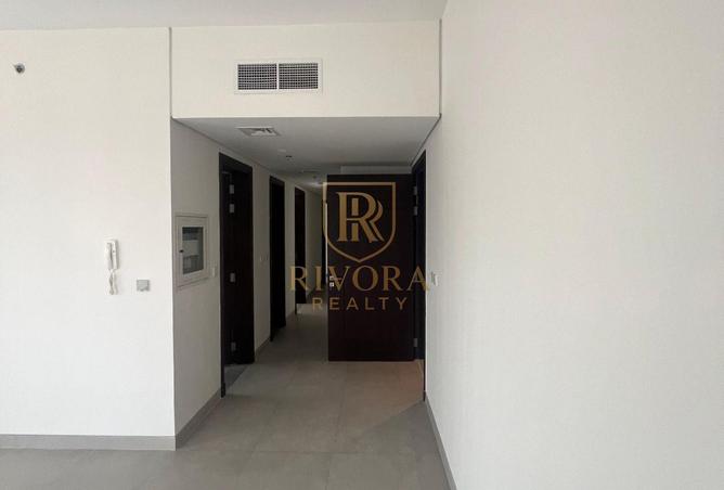 2BR | POOL & GYM | BALCONY photo 3