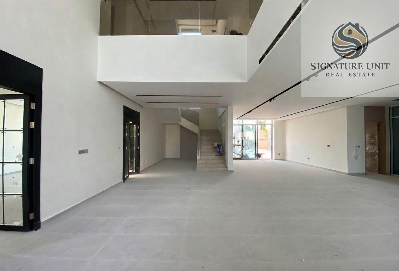 Modern 5BR Villa | Pool | Parking | Driver photo 8