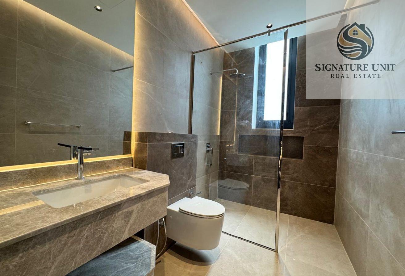 Modern 5BR Villa | Pool | Parking | Driver photo 17